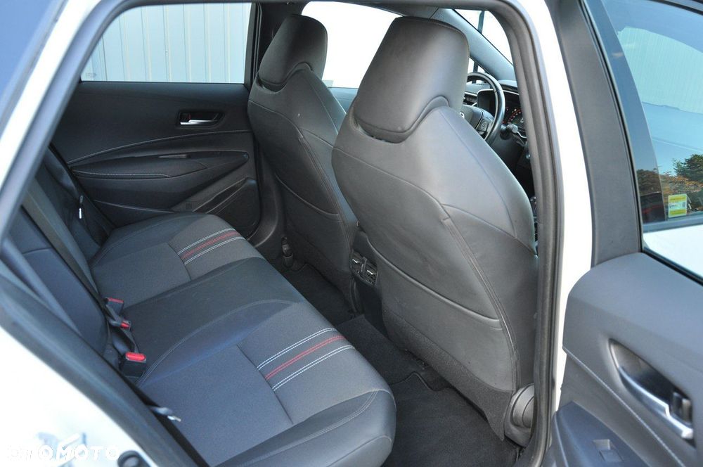 Toyota Corolla 1.8 Hybrid GR Sport - 26