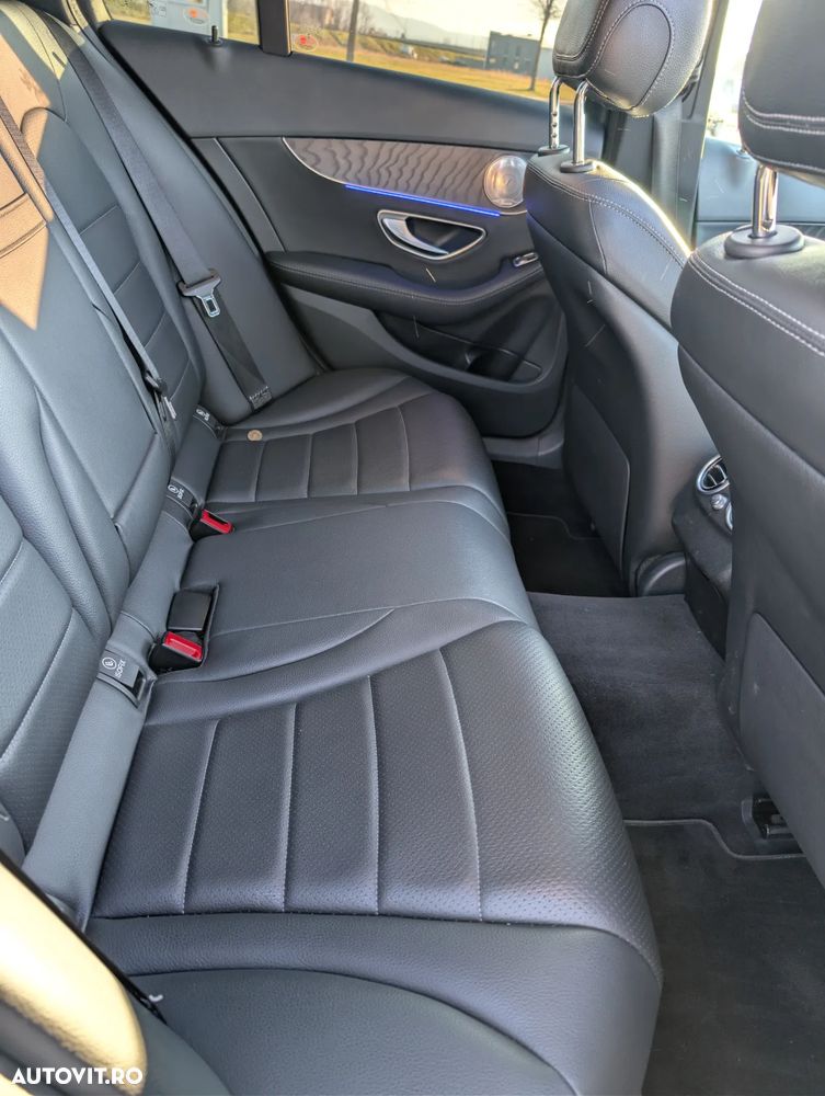 Mercedes-Benz C 300 9G-TRONIC AMG Line - 12