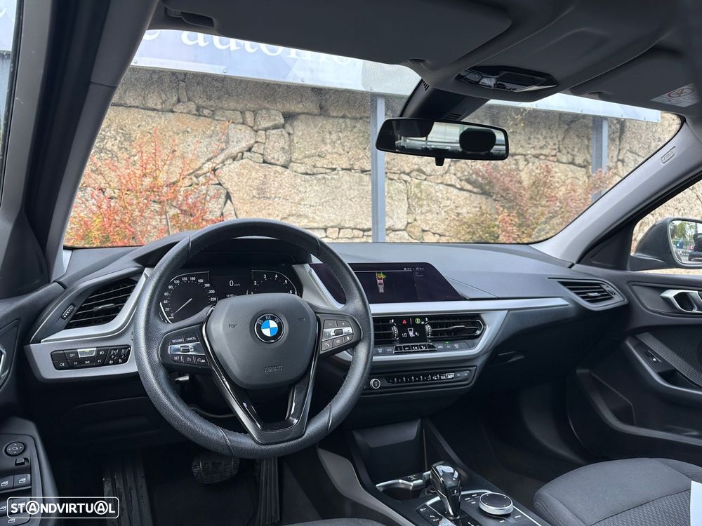 BMW 118 i Corporate Edition Auto - 3