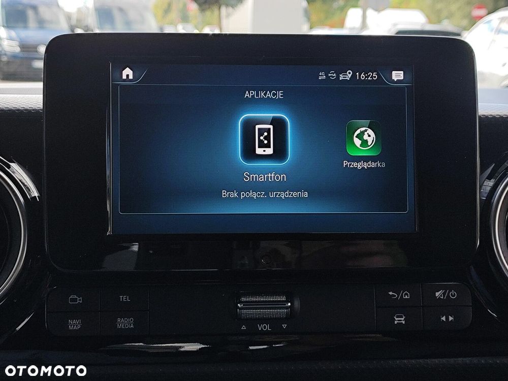 Mercedes-Benz Klasa T 180 d Style - 29