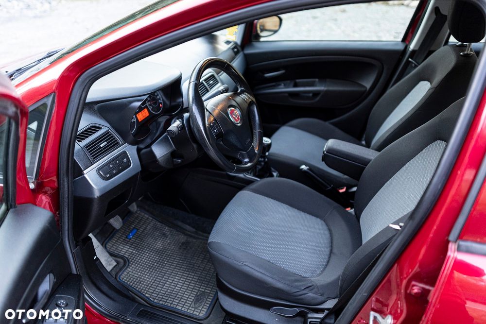 Fiat Grande Punto - 14