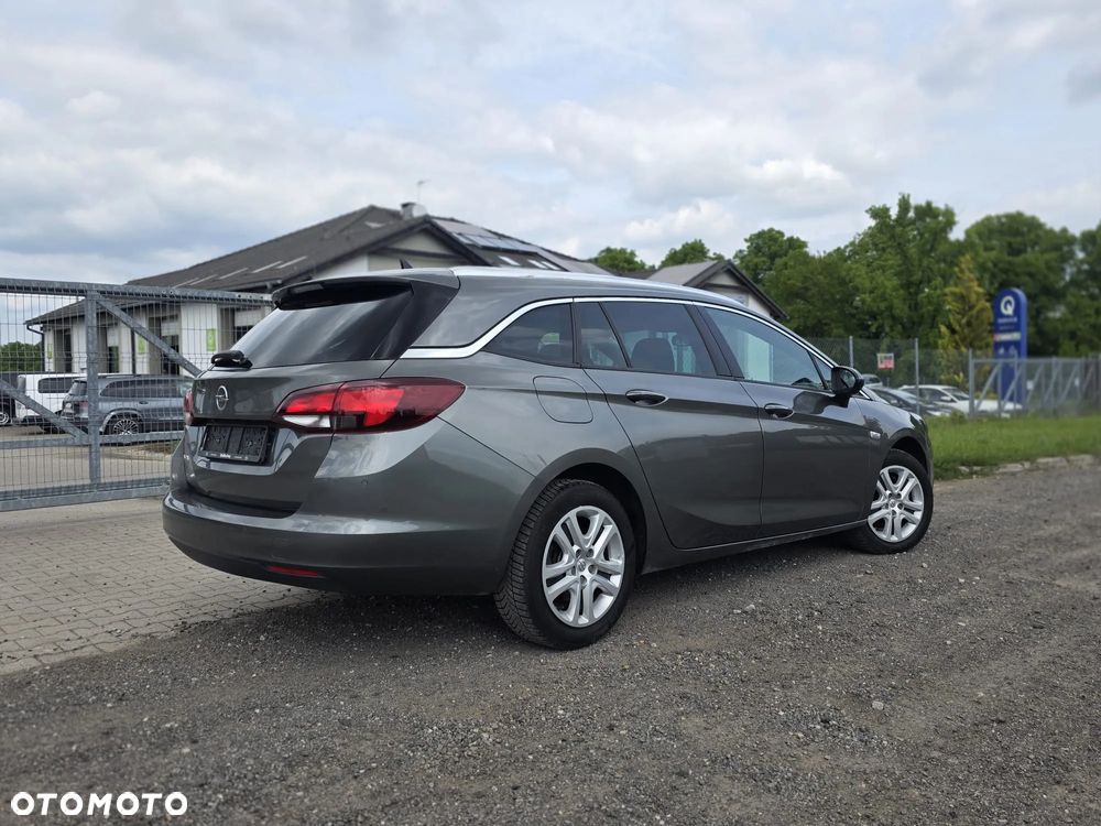 Opel Astra - 4