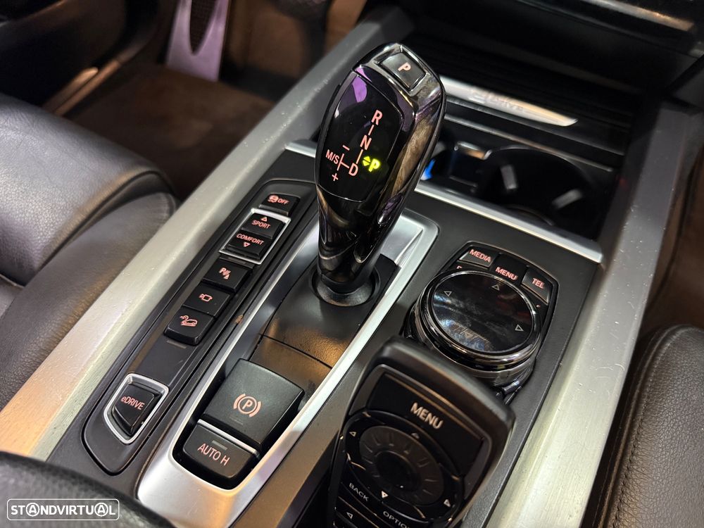 BMW X5 40e xDrive Pack M - 35