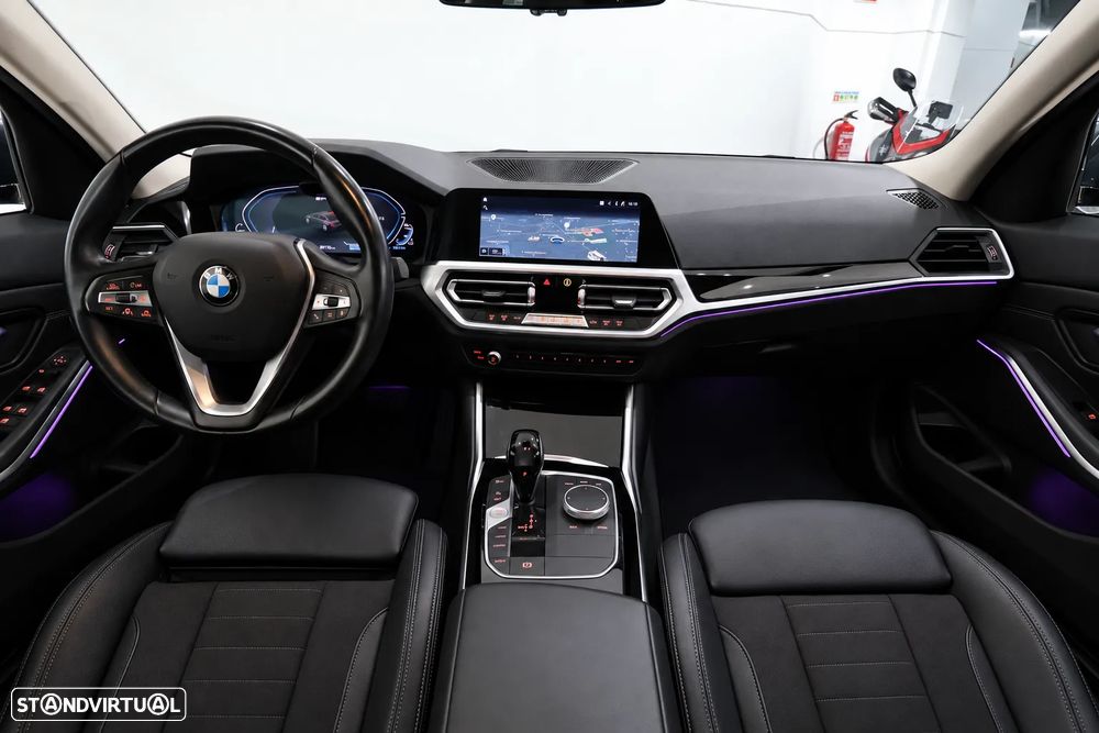 BMW 330 e Auto - 32