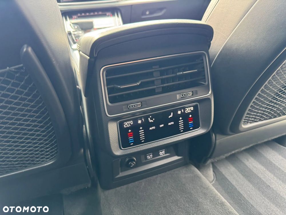 Audi Q8 - 10