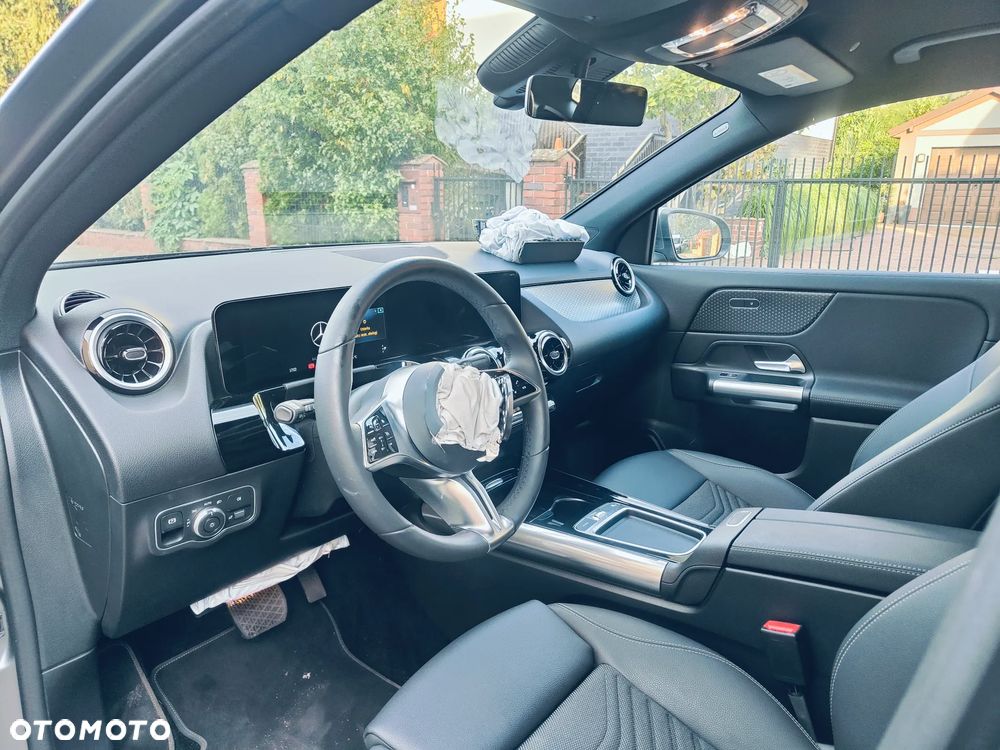 Mercedes-Benz GLA - 18