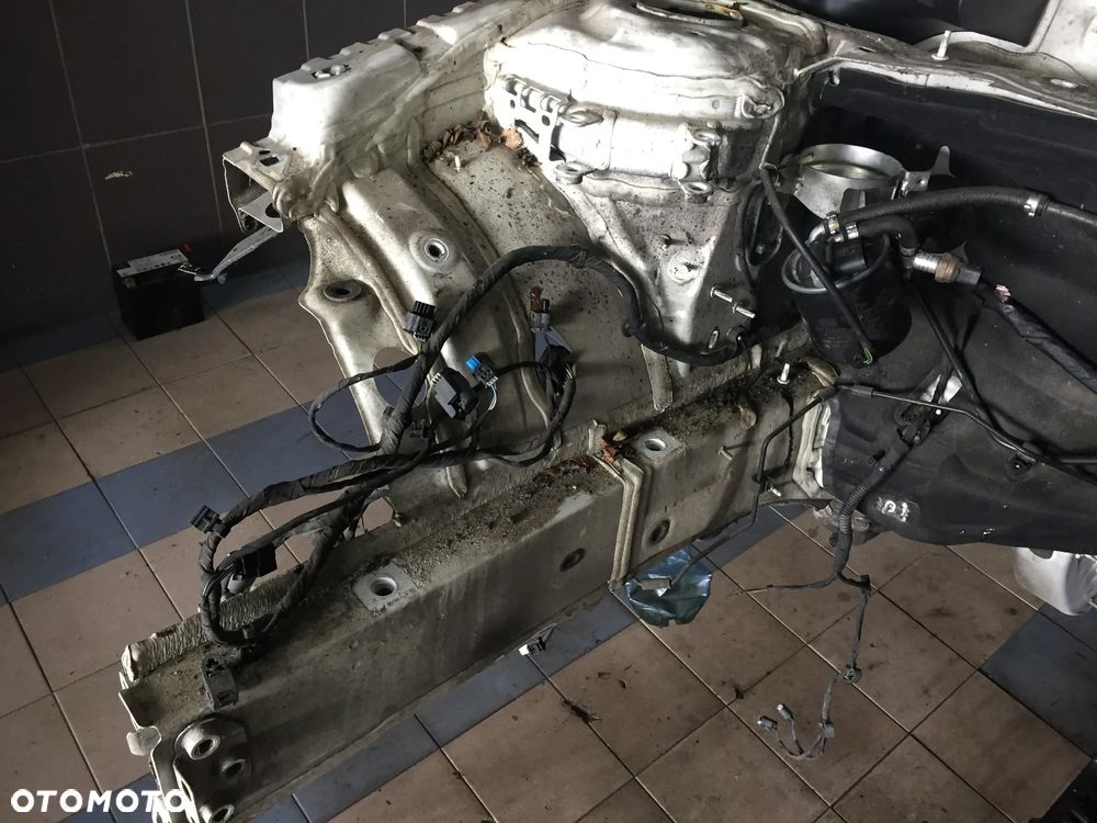 MERCEDES B KLASA W246 12R ĆWIARTKA PRAWA PRZÓD - 2