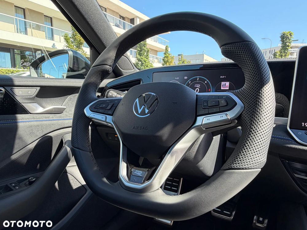 Volkswagen Passat - 19