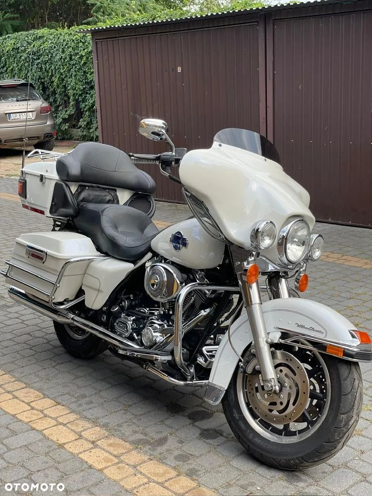 Harley-Davidson FLHT Electra Glide Standard - 1