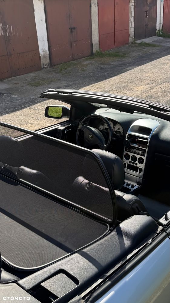 Opel Astra 1.8 Bertone - 16