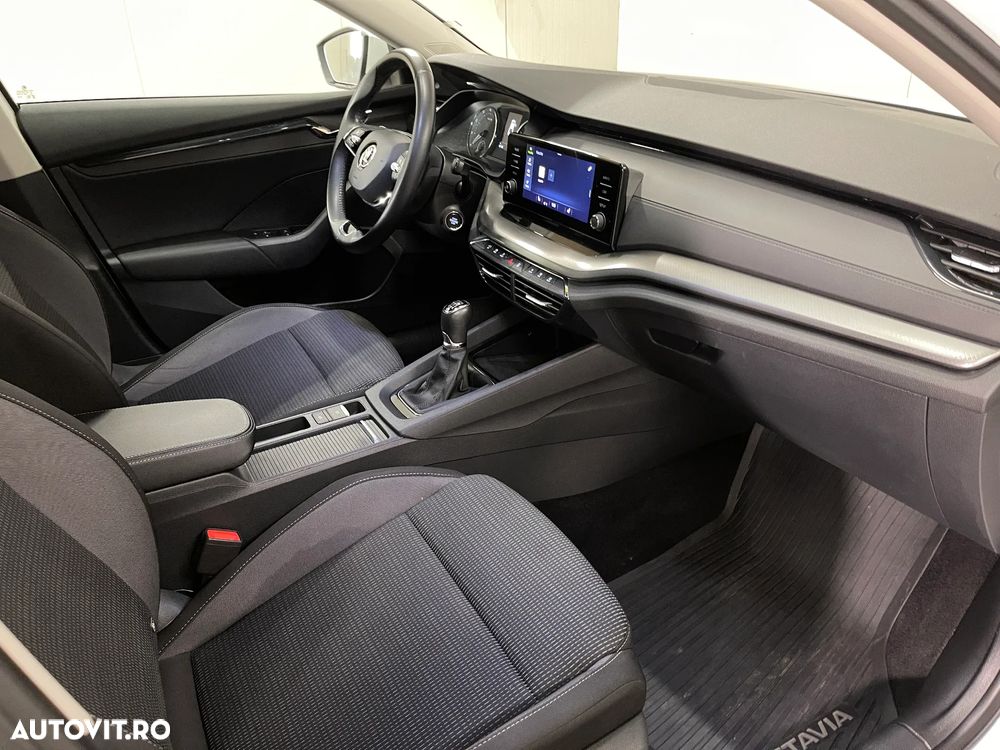 Skoda Octavia 1.5 TSI Ambition - 10