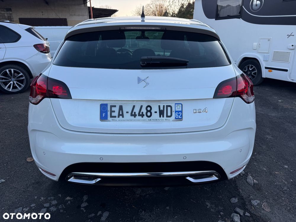 Citroën DS4 BlueHDi 150 S&S SoChic - 4