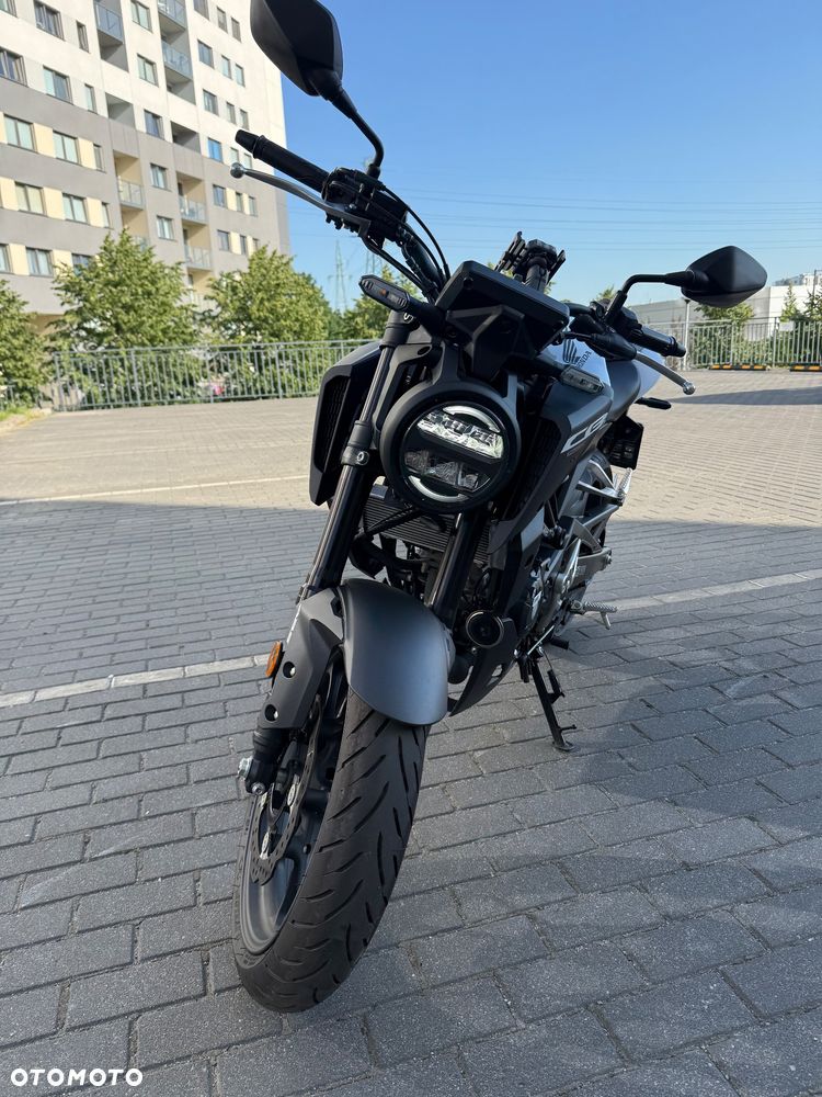 Honda CB - 18