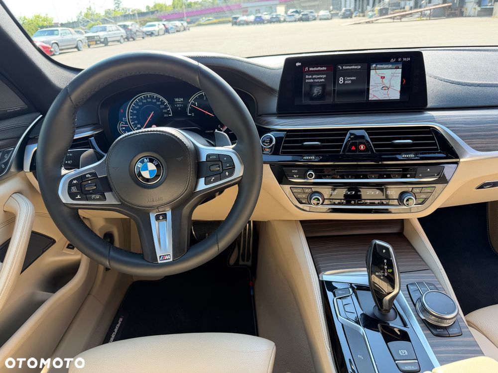 BMW Seria 5 530d xDrive M Sport sport - 7