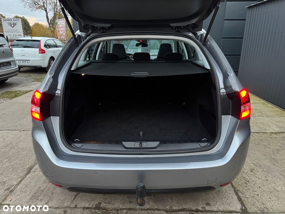 Peugeot 308 BlueHDi FAP 150 Stop&Start Automatik Allure - 26