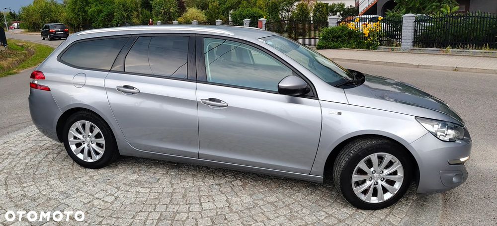 Peugeot 308 - 4