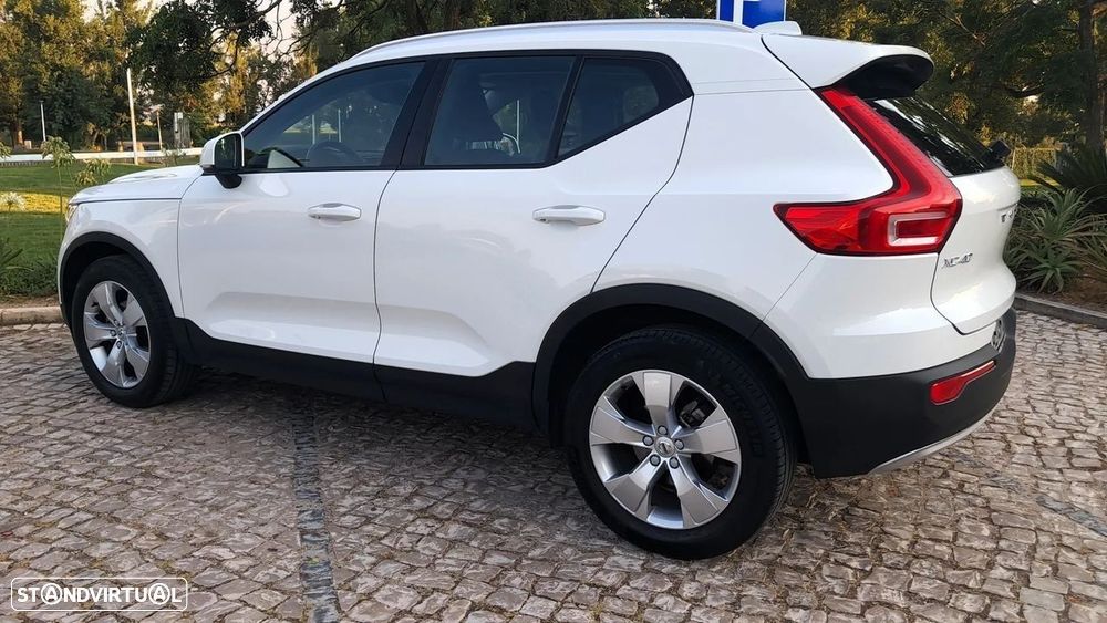 Volvo XC 40 2.0 D3 Momentum Plus - 17
