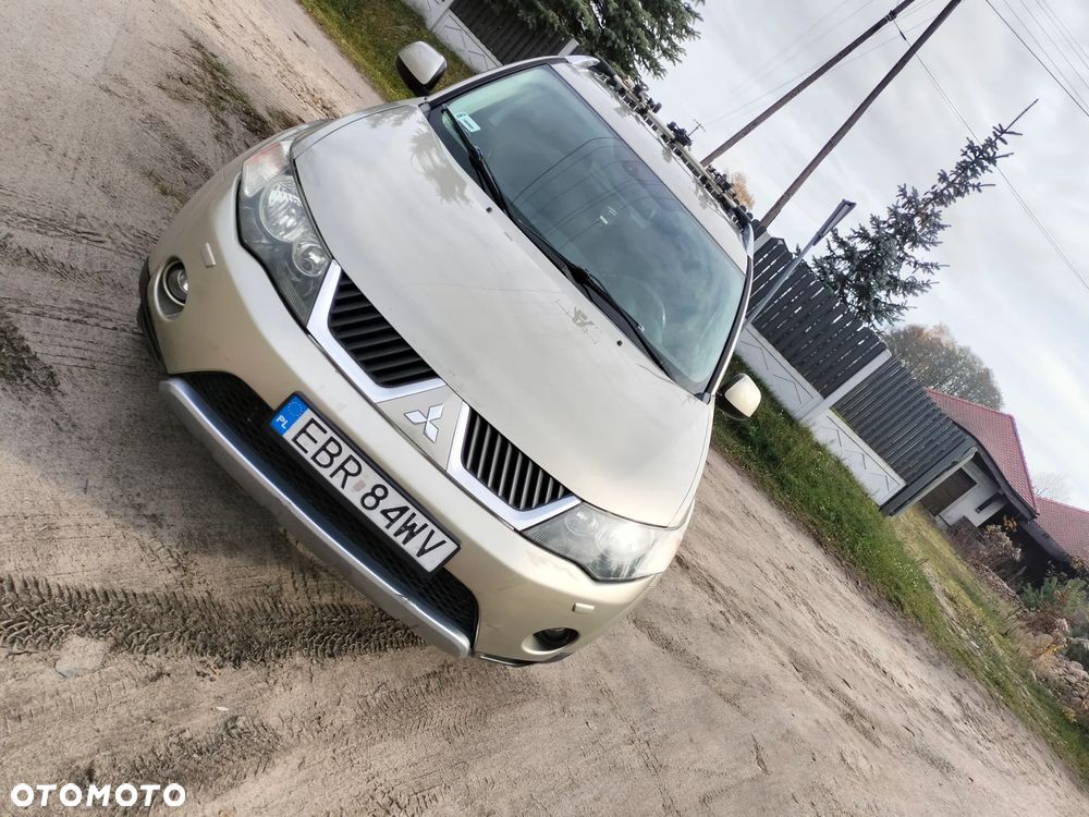 Mitsubishi Outlander 2.0 DI-D 4WD Intense - 12