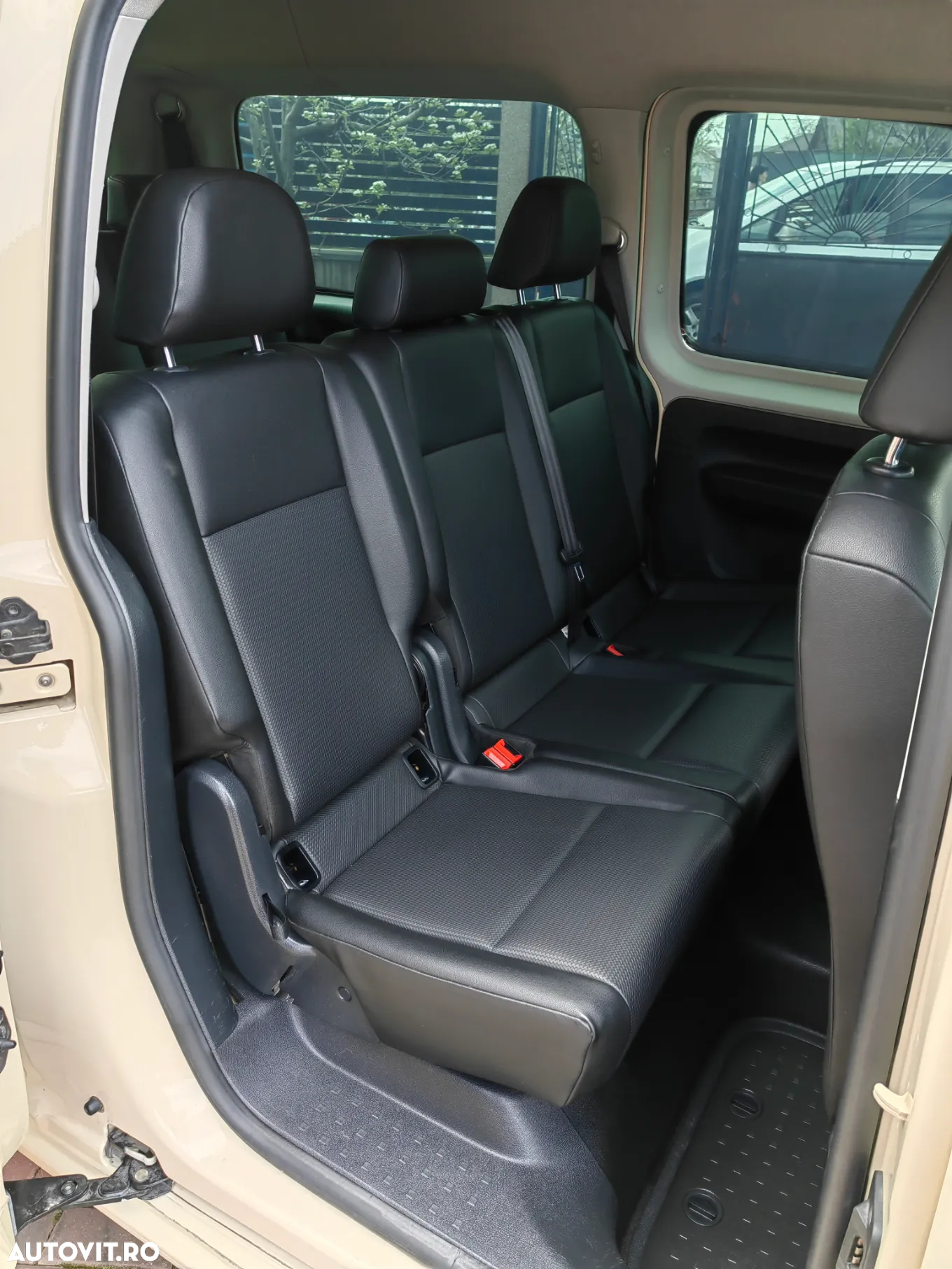Volkswagen Caddy 2.0 TDI (7-Si.) DSG Maxi Family - 18