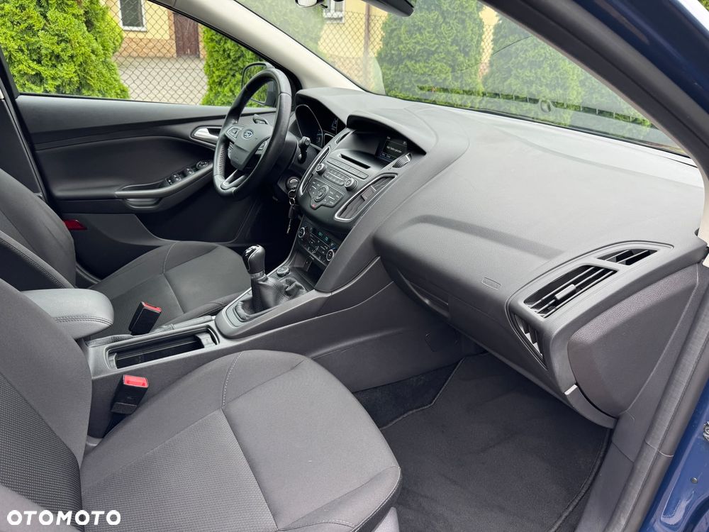 Ford Focus 1.0 EcoBoost Trend Sport - 16