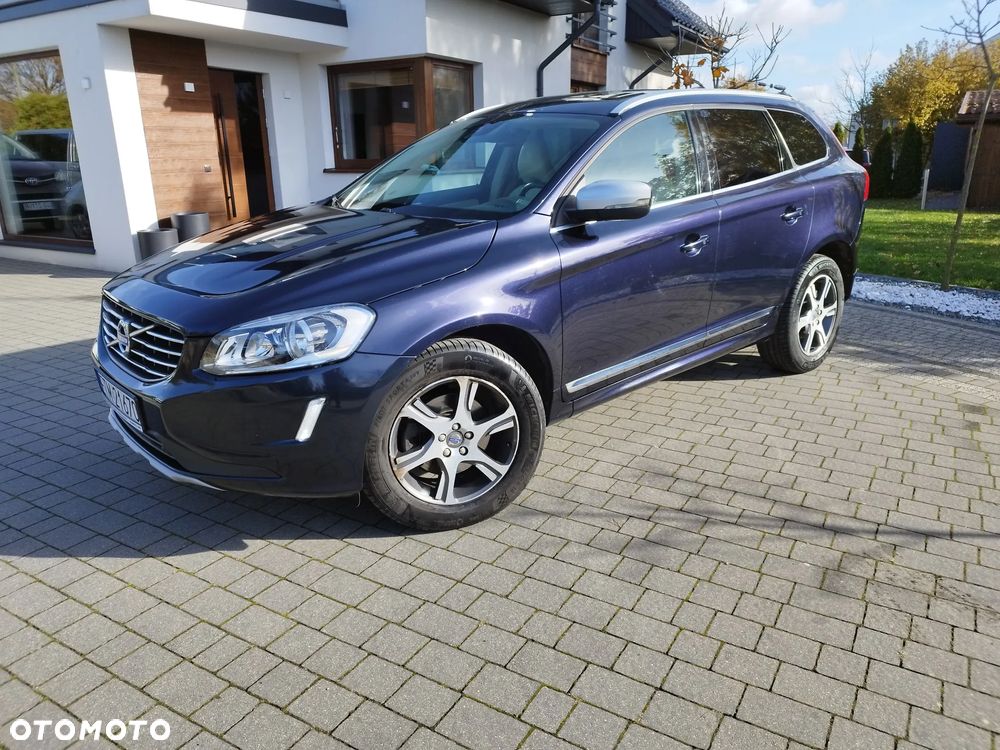 Volvo XC 60 T5 Drive-E R-Design Momentum - 1