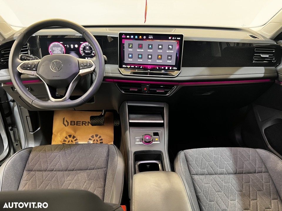 Volkswagen Tiguan - 7