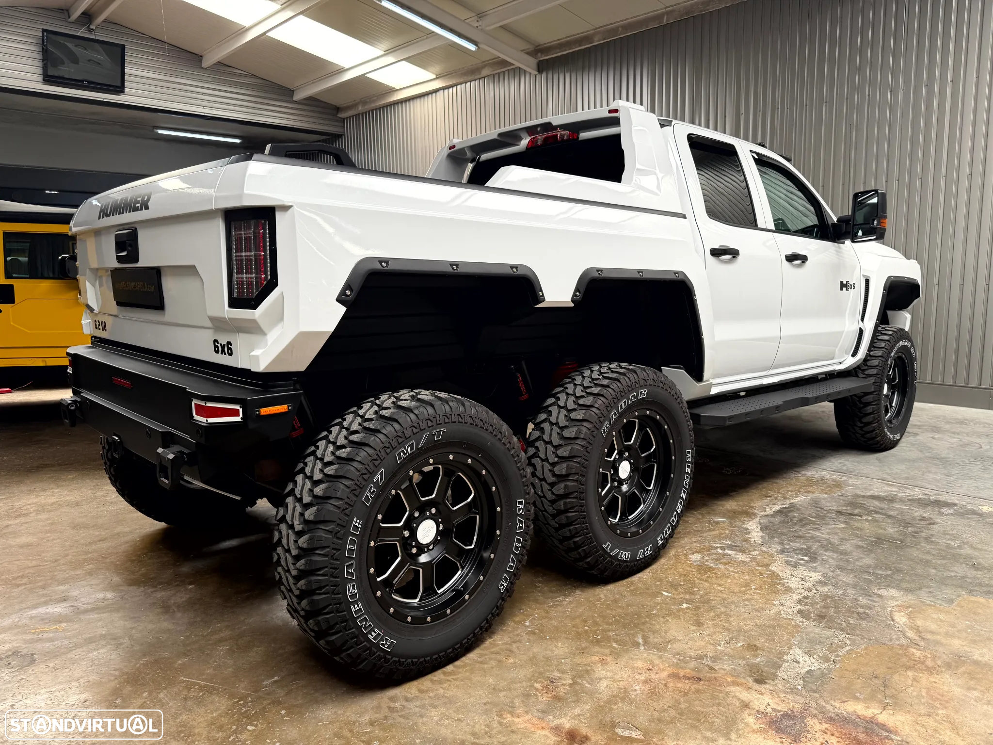 Hummer H2 - 12