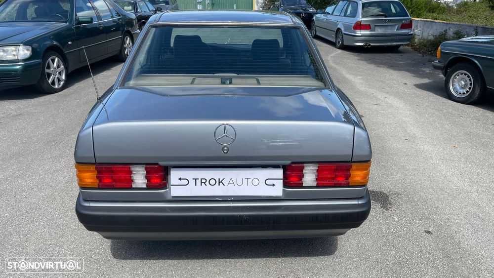 Mercedes-Benz 190 E 2.3 - 8