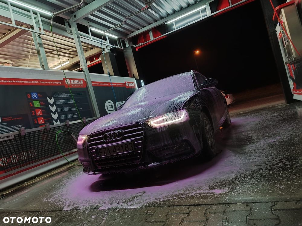 Audi A4 Avant 2.0 TDI DPF multitronic Attraction - 11