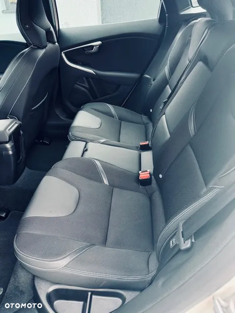 Volvo V40 D3 Momentum - 15
