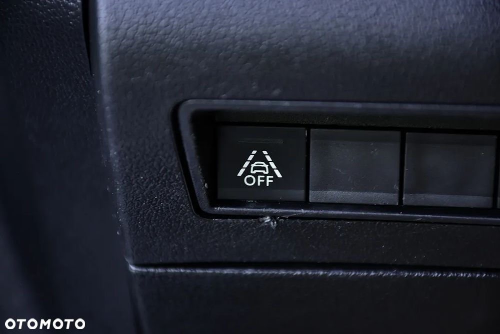 Peugeot Rifter 1.5 BlueHDI Allure S&S - 23