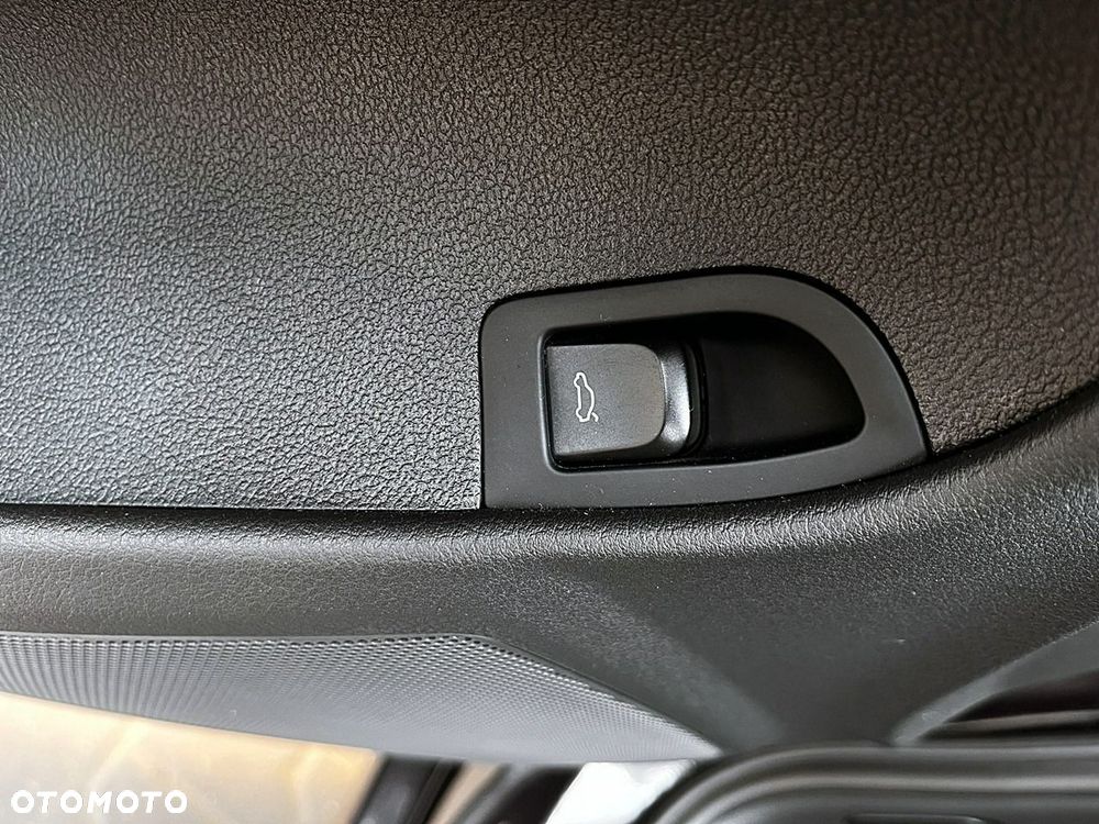 Audi A4 Limousine - 21