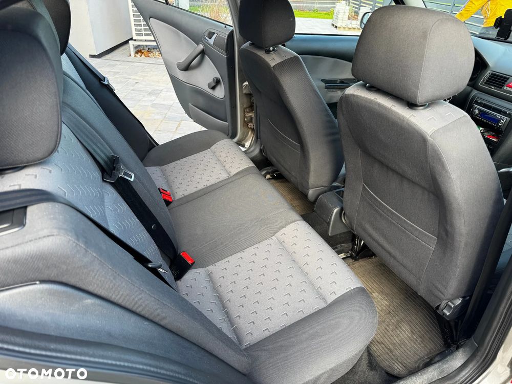 Skoda Octavia 1.6 Tour Plus Ice - 13