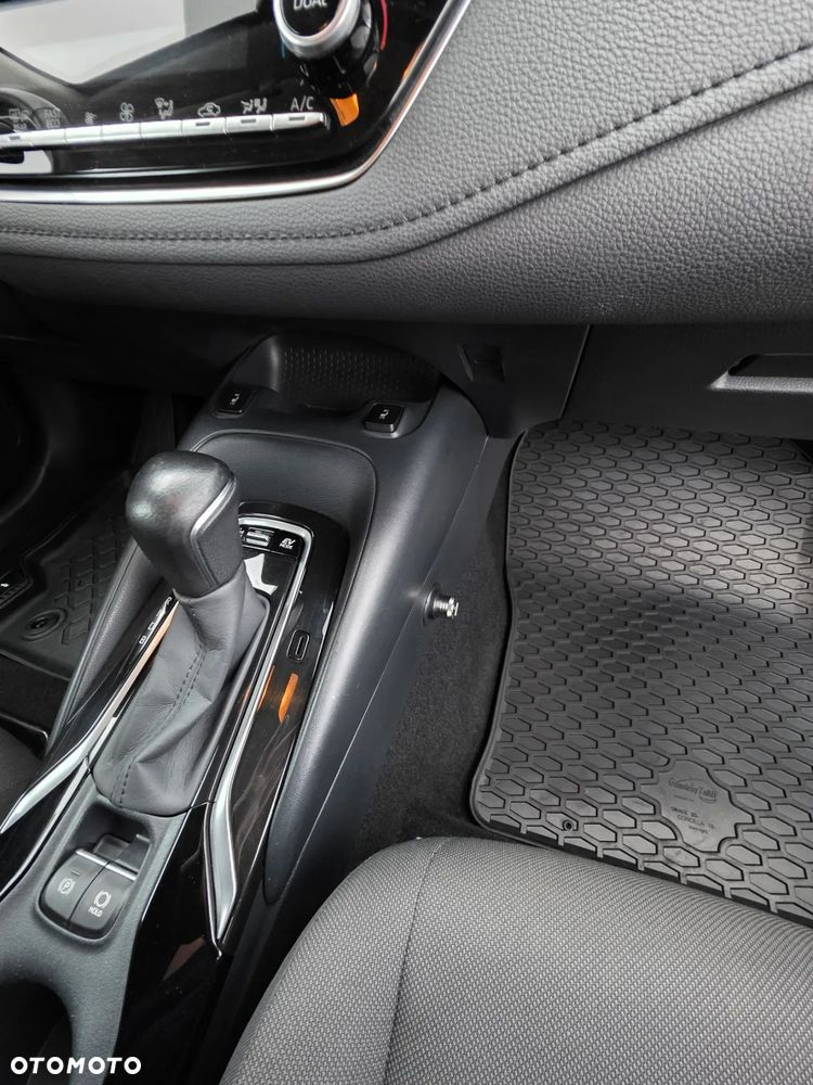 Toyota Corolla 1.8 Hybrid Comfort - 37