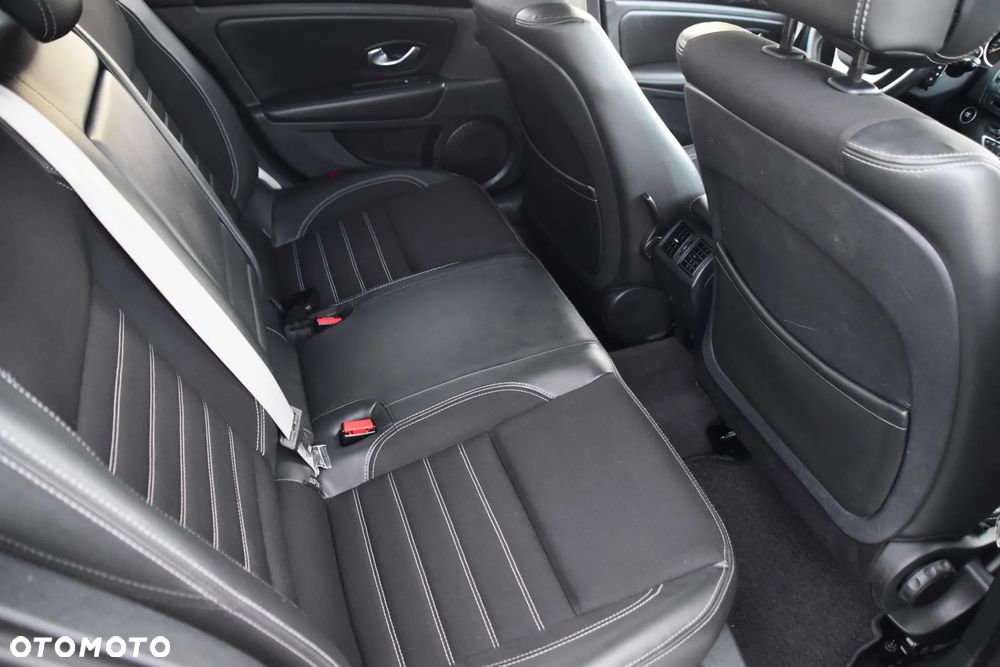 Renault Laguna dCi 175 FAP Bose Edition - 9