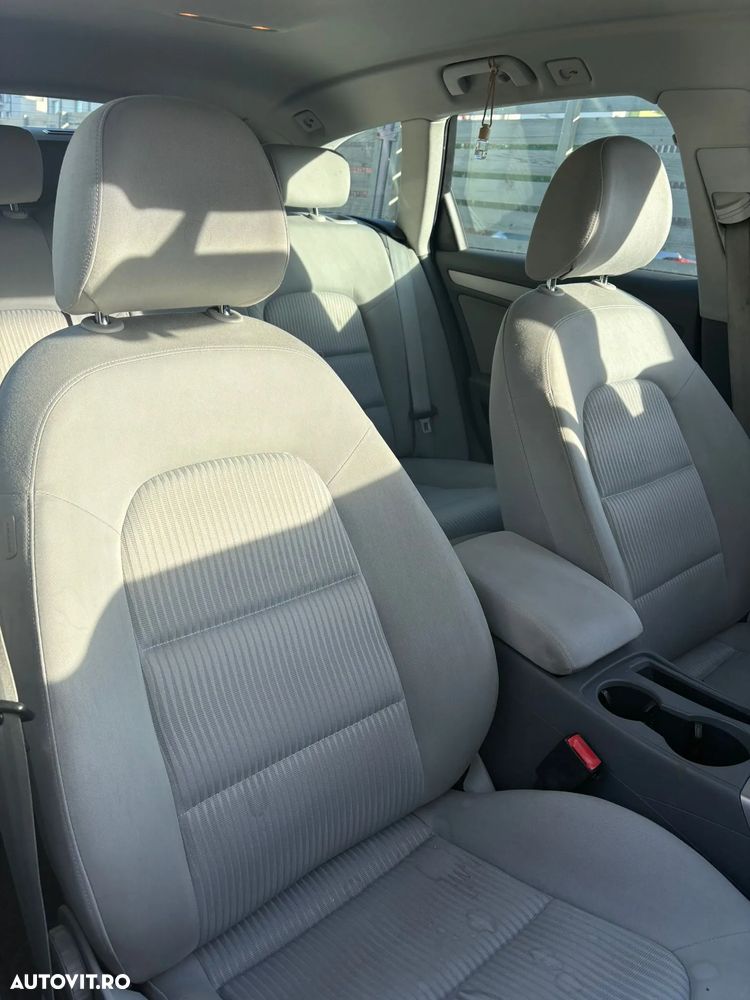 Audi A4 Avant 2.0 TDI DPF multitronic Ambiente - 8