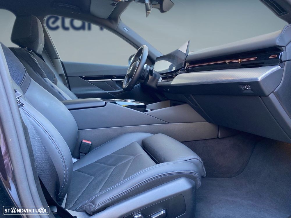 BMW 530 e Pack Desportivo M - 21