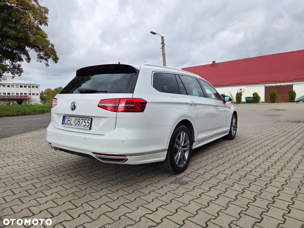 Volkswagen Passat 2.0 TDI SCR 4Mot DSG Comfortline - 4