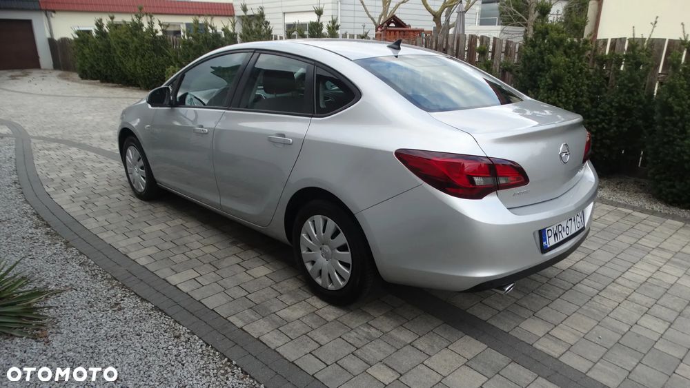 Opel Astra 1.4 T Enjoy - 7