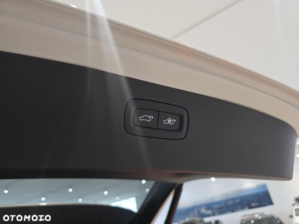 Volvo XC 90 - 40