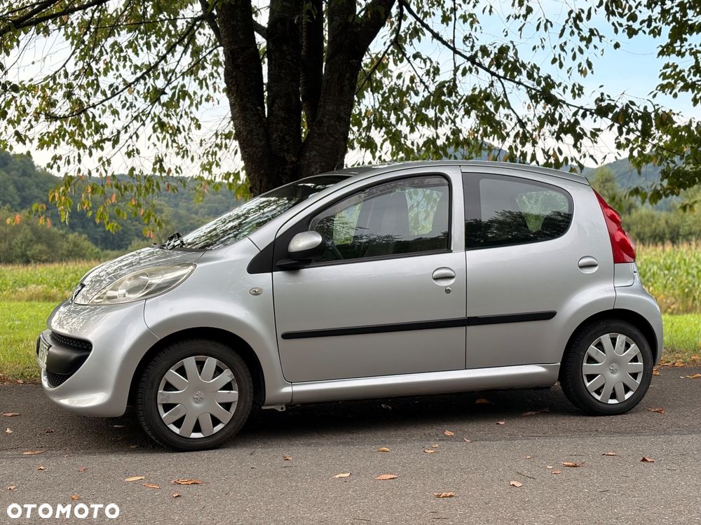 Peugeot 107 1.0 Trendy - 9
