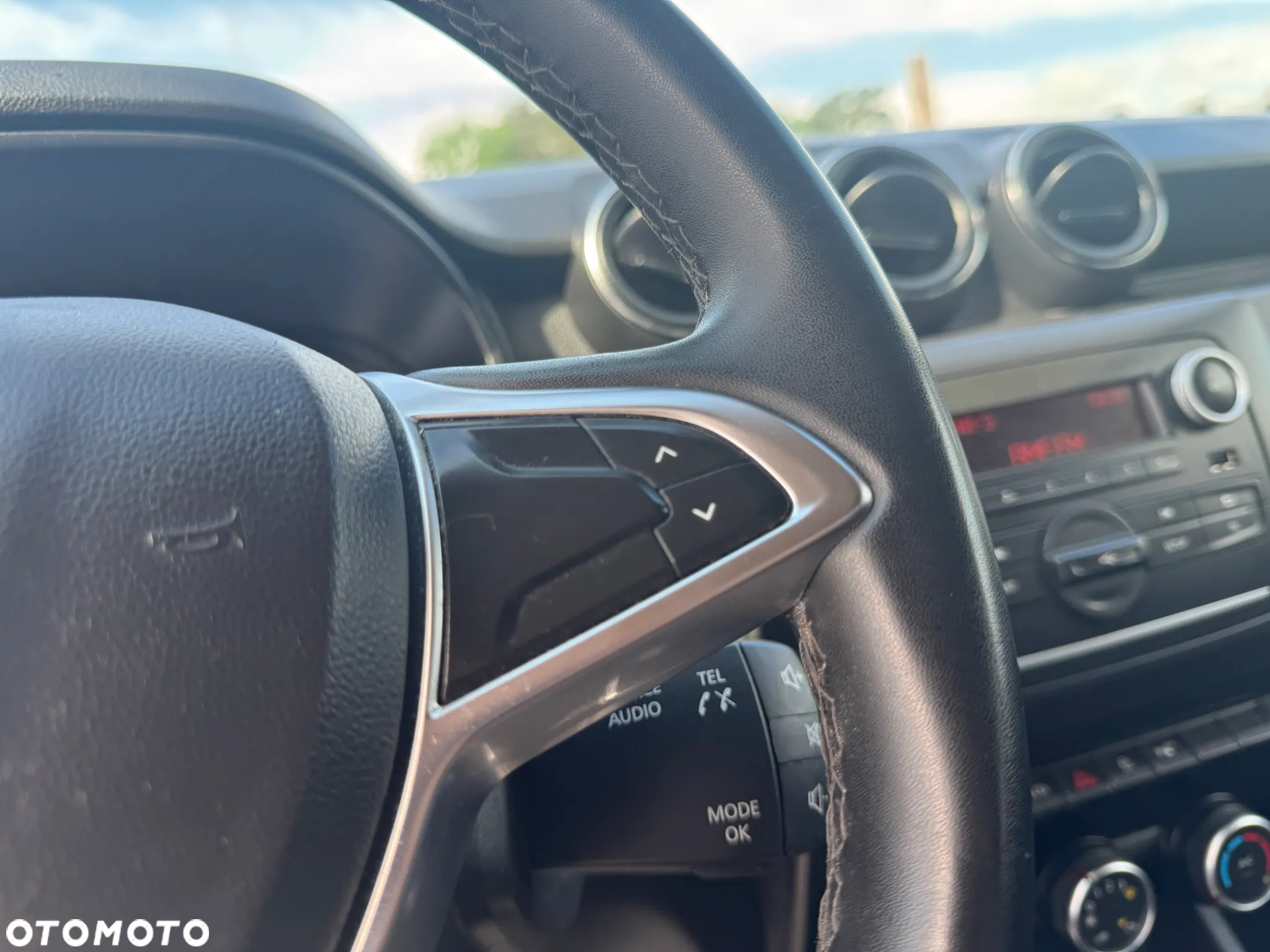 Dacia Duster 1.6 SCe Urban Explorer S&S - 18