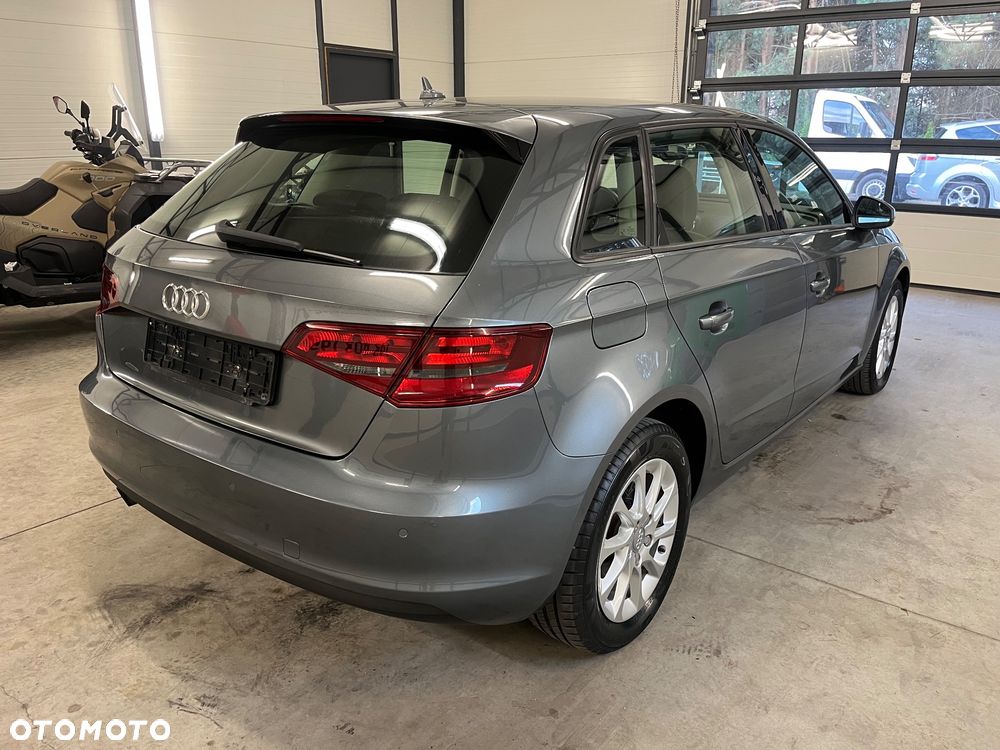 Audi A3 Sportback - 7