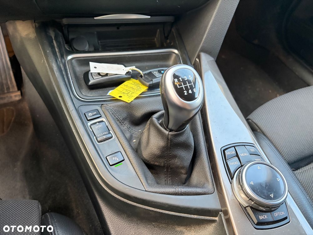 BMW Seria 3 - 16