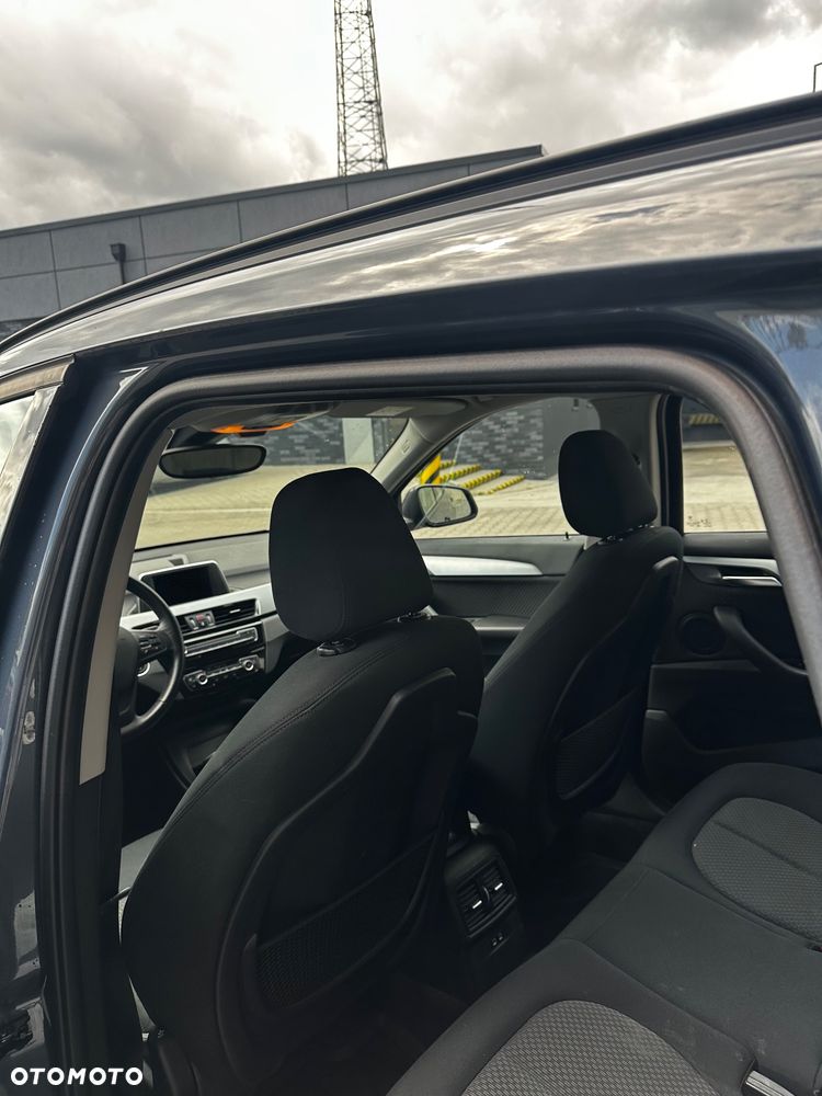 BMW X1 sDrive20d - 16