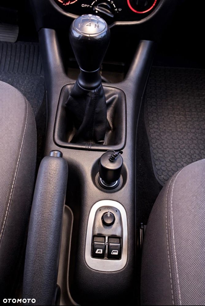 Peugeot 206 plus - 10