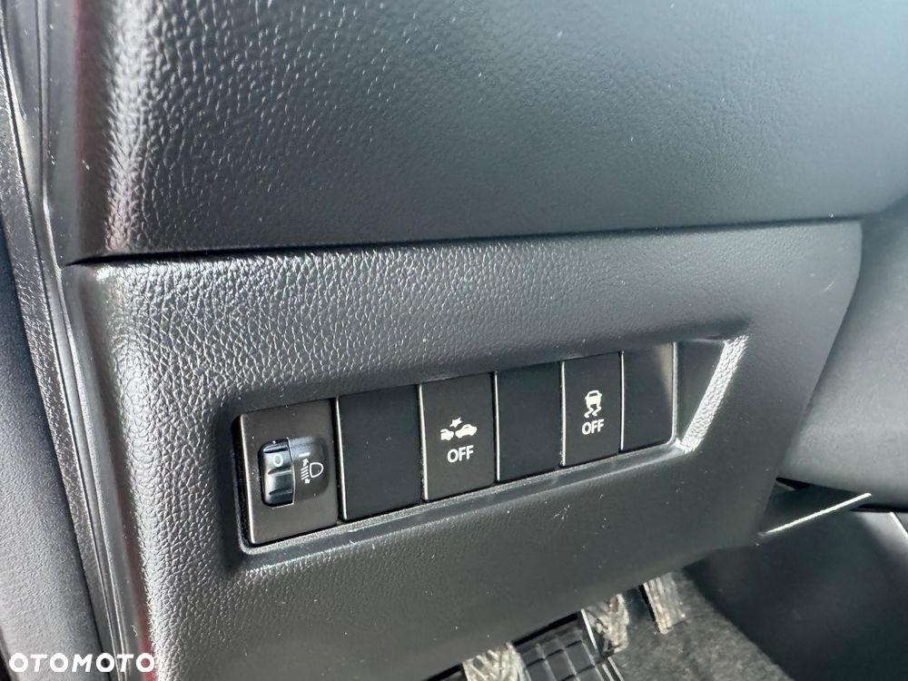 Suzuki Swift 1.2 Premium Plus - 18