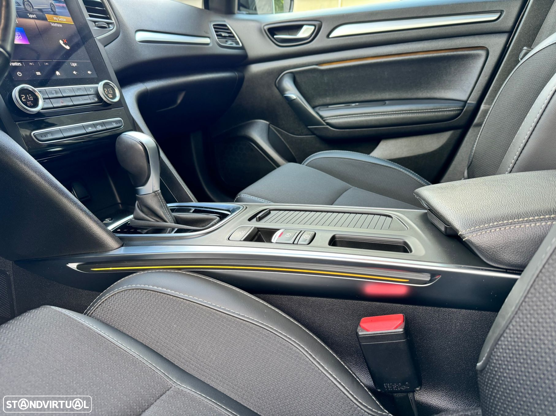 Renault Mégane Sport Tourer 1.6 E-Tech Plug-In Intens - 26