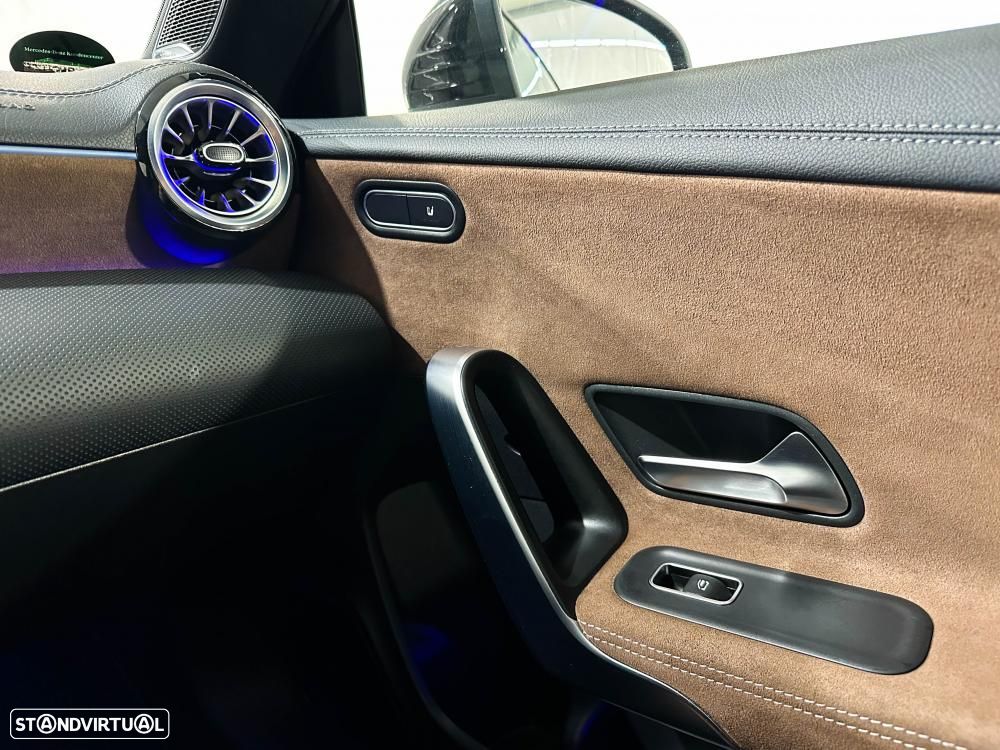 Mercedes-Benz CLA 200 7G-DCT AMG Line Advanced Plus — fotografia 32