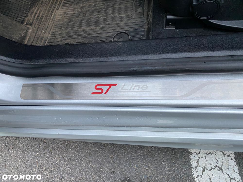 Ford Focus 1.5 EcoBlue ST-Line - 12